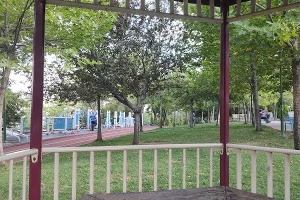 Karapürçek Yüzme Havuzu - Resim 17