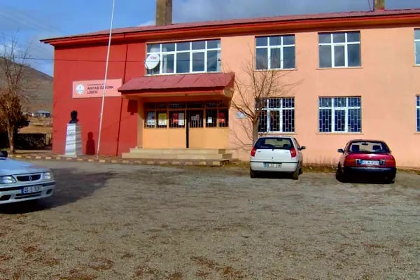 Arıtaş Öztürk Çp Lise - Resim 3