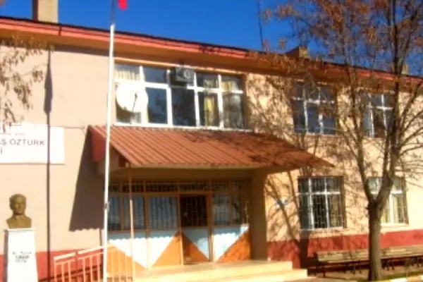 Arıtaş Öztürk Çp Lise - Resim 2