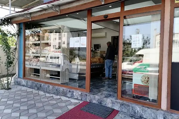 Yücetat Unlu Mamülleri - Merkez Fırın Şube - Resim 6