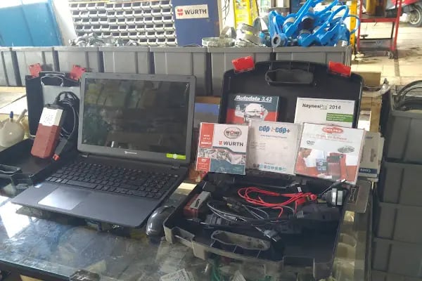 Arkadaş Oto Tamir Ve Yedek Parça Servisi - Resim 5