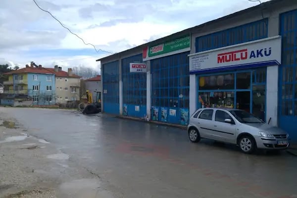 Arkadaş Oto Tamir Ve Yedek Parça Servisi - Resim 16