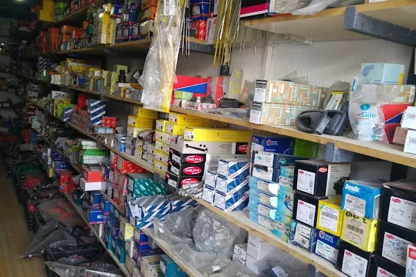 Arkadaş Oto Tamir Ve Yedek Parça Servisi - Resim 4