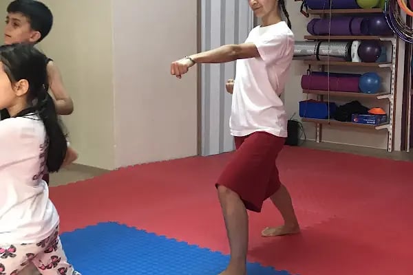 Çi-Yo Çiçek Yolcu Spor Kulübü Bayanlara ve Çocuklara Spor - Resim 10