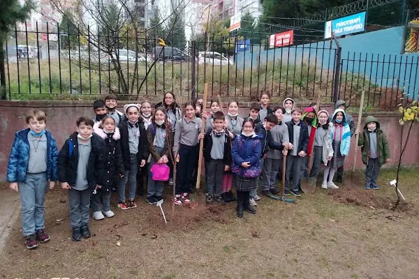 Kocaeli - Gebze Koç Ortaokulu - Resim 2