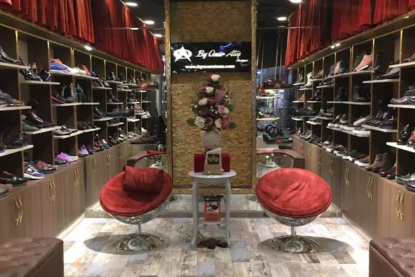 By onur ateş showroom - Resim 8