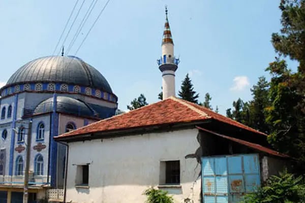 Boğaziçi Merkez Cami - Resim 1