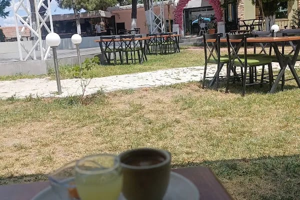 VİLLA BAHÇE CAFE RESTAURANTE ÇİFTLİK - Resim 5