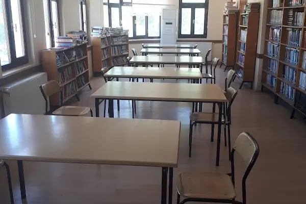 Gürsu İlçe Halk Kütüphanesi - Resim 10