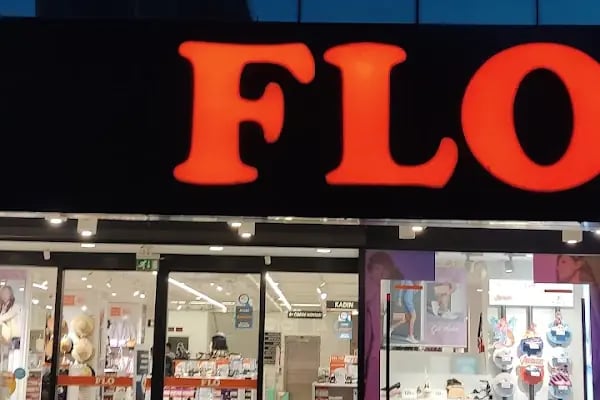 FLO Bergama Cadde Mağazası - Resim 4
