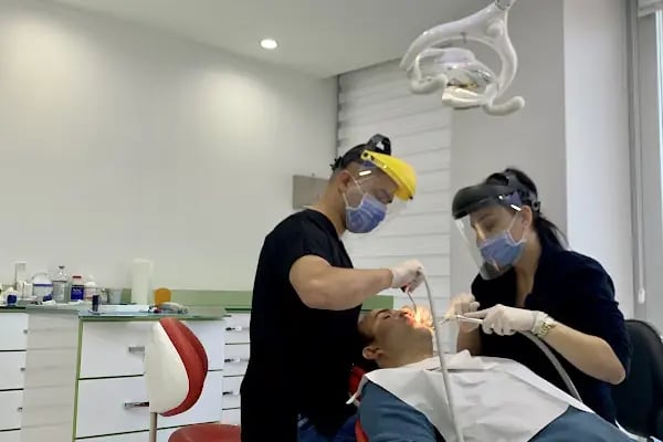 Dr. Vecdi Bulut Dental Klinik - Resim 3