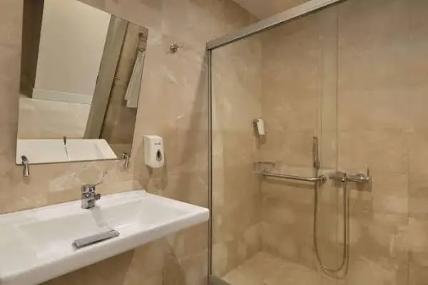 Ramada Plaza Antalya Hotel - Resim 4