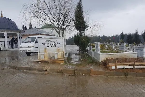 Yeni Kayabaşı Mezarlığı - Resim 7