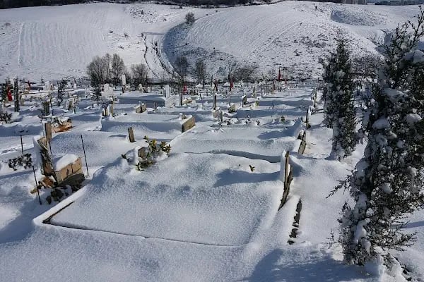 Yeni Kayabaşı Mezarlığı - Resim 11