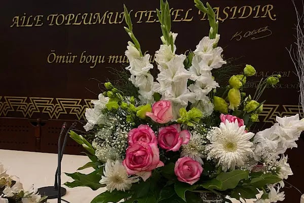 Hayat Çiçek - Çiçek Kimden Avcılar'ın en hızlı çiçekçisi. - Resim 11