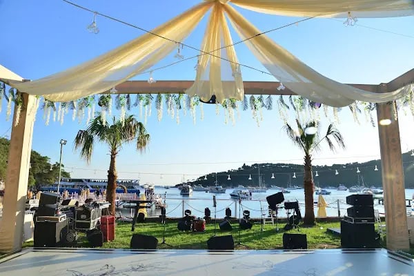 Ada Beach Club - Resim 20
