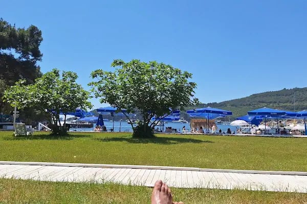 Ada Beach Club - Resim 5