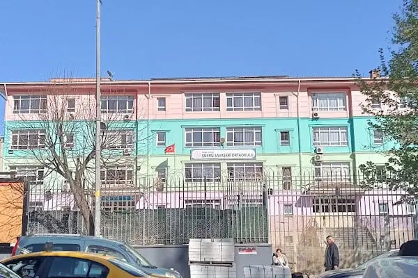 Şükrü Savaşeri Ortaokulu - Resim 2