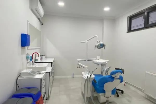 BAŞİSKELE ÖZEL DENT LİVA AĞIZ VE DİŞ SAĞLIĞI POLİKLİNİĞİ - Resim 2