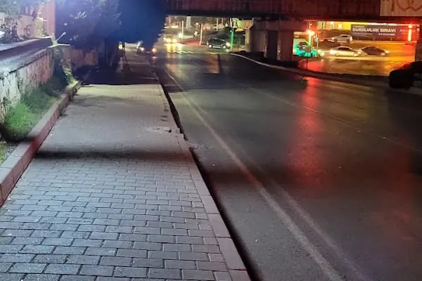 Valilik Metro İstasyonu - Resim 13