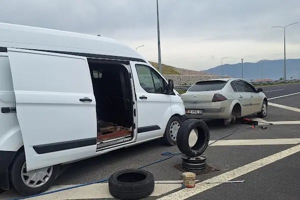 Yıldırım Oto Lastik MOBİL YOL YARDIM 7/24 SEYYAR SERVİS - Resim 19