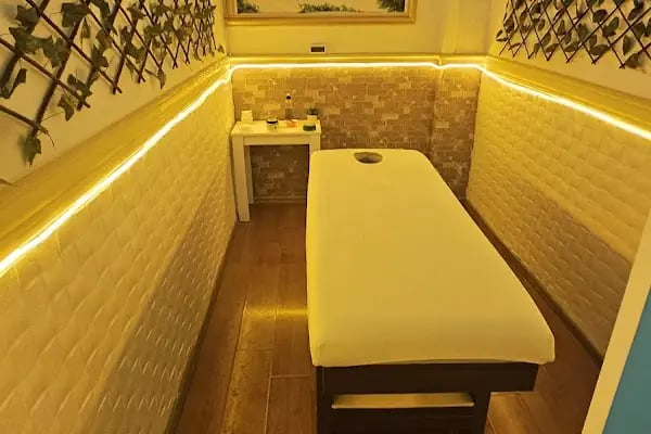 FİNİKE SPA MASAJ TERAPİ CENTER - Resim 4