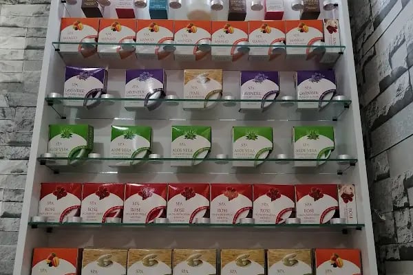FİNİKE SPA MASAJ TERAPİ CENTER - Resim 18