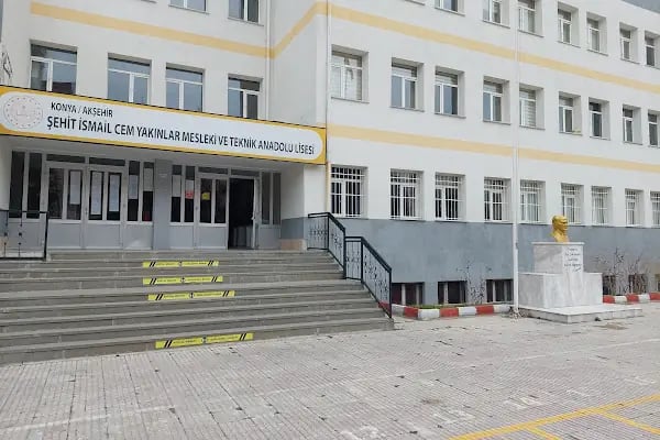 Akşehir Ticaret Meslek Lisesi - Resim 1