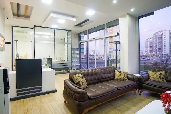 Dr. Behrun DİCLELİ Clinic - Resim 4