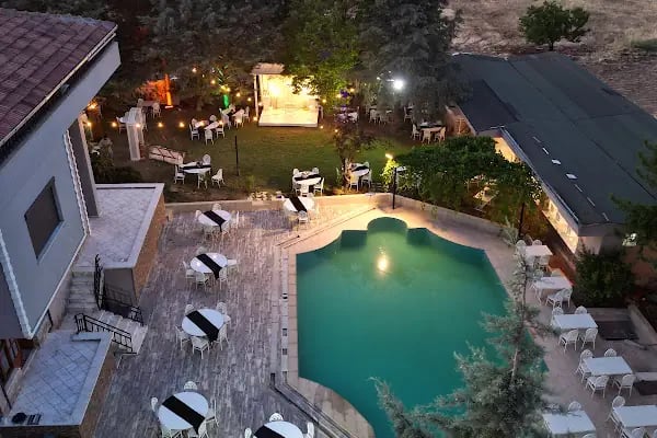 Villa Garden Davet Evi ve Fotoğraf Platosu - Resim 4