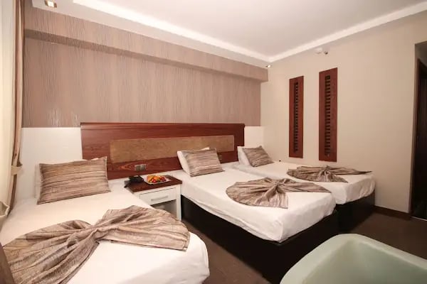 MOSTAR HOTEL - Resim 2