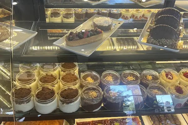 Togo Mono Cafe Restaurant - Resim 12