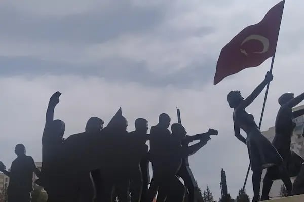 Ertuğrul Gazi Kapalı Yüzme Havuzu ve Spor Kompleksi - Resim 5