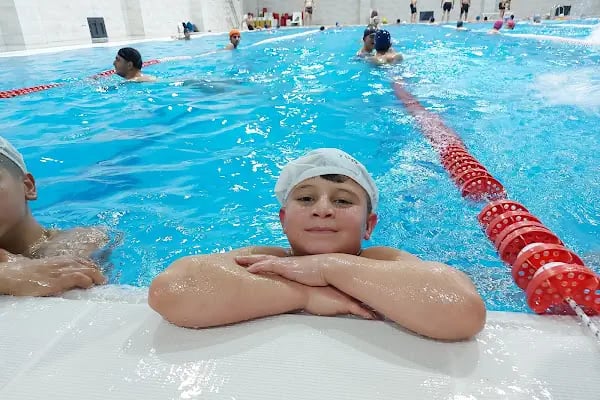 Ertuğrul Gazi Kapalı Yüzme Havuzu ve Spor Kompleksi - Resim 8