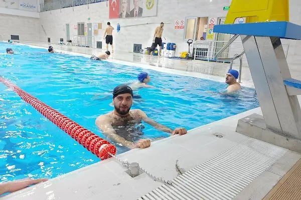 Ertuğrul Gazi Kapalı Yüzme Havuzu ve Spor Kompleksi - Resim 11