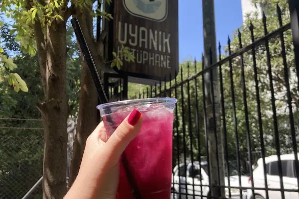 Uyanık Kütüphane İzmir - Resim 18