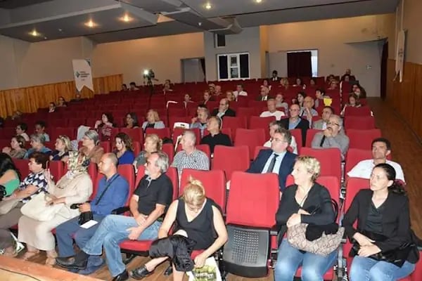 Gençlik Tiyatrosu - Resim 16