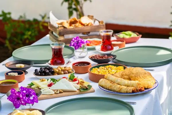 No16 Büyükada | Otel, Kahvaltı, Restaurant ve Cafe - Resim 6