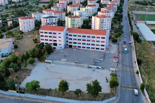 Sultan Alparslan Anadolu Lisesi - Resim 1