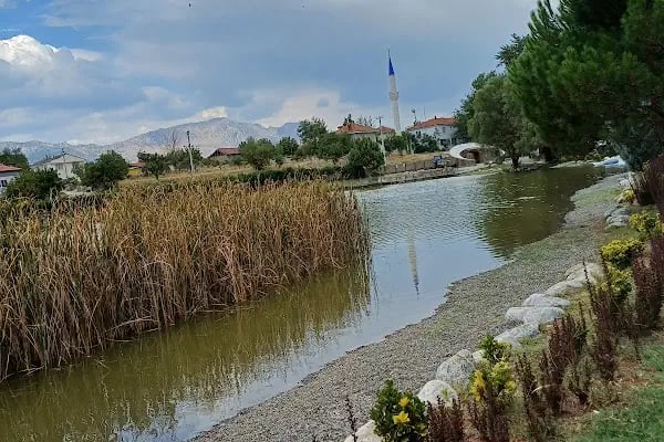 Uçarı Gölü - Resim 14