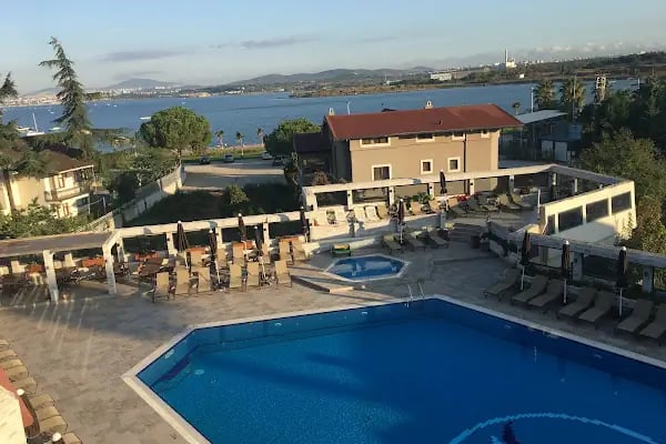 Cuci Hotel di Mare - Bayramoglu - Resim 15