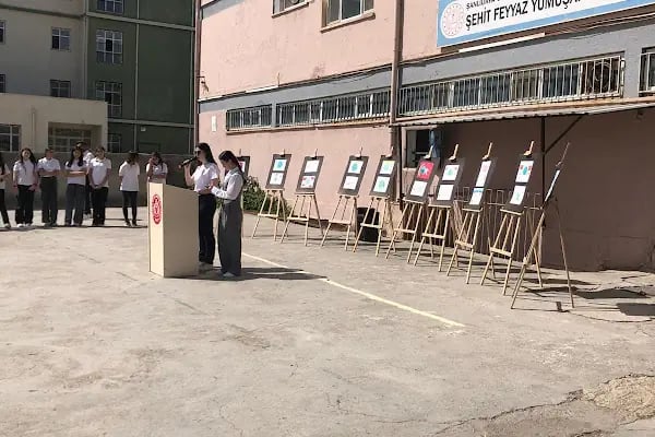 ŞEHİT FEYYAZ YUMUŞAK ORTAOKULU - Resim 9