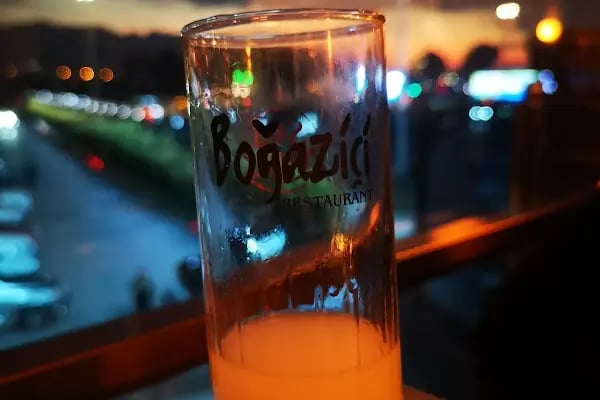 Boğaziçi Restaurant Üçkuyular - Resim 19
