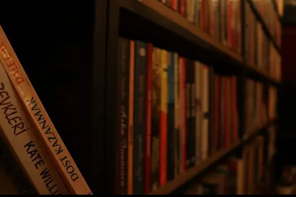 Lavinia Kitap Kafe - Resim 12