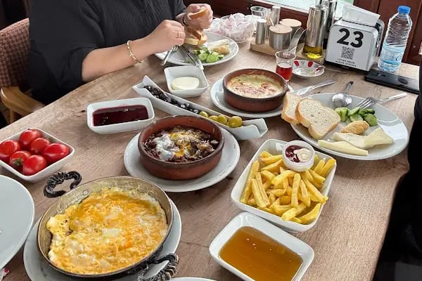 Marina Cafe Restaurant - Resim 7