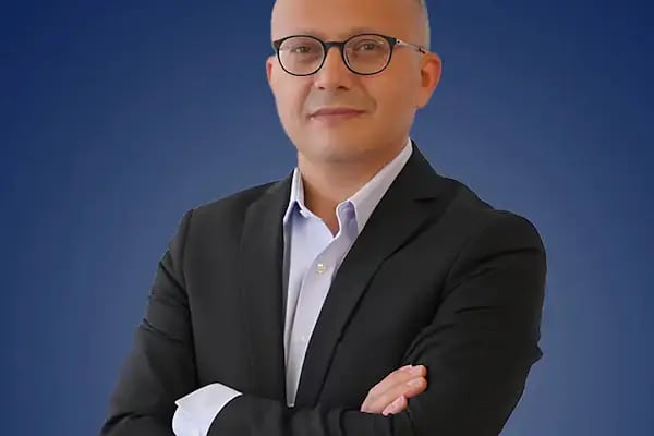 Prof. Dr. Şenol Polat - KBB Uzmanı - Vertigo Tedavisi - Resim 1