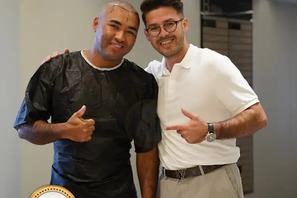 Si Hair Transplant in Turkey - Resim 11
