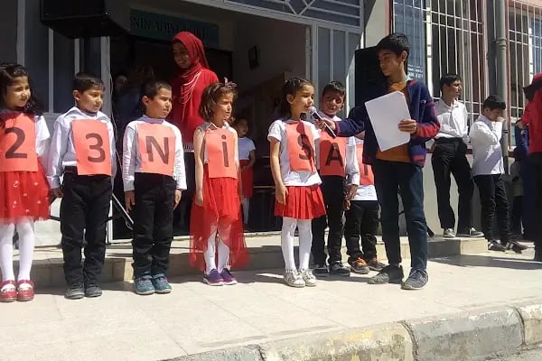 Hatice Kamil İlkokulu - Resim 9