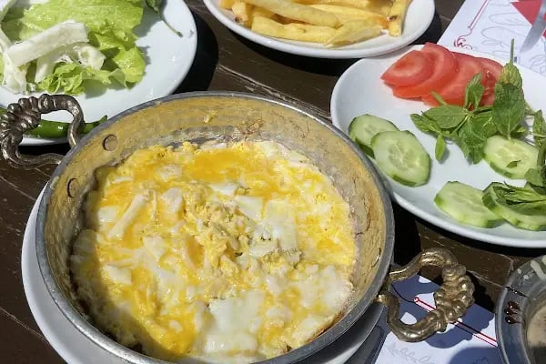 Tarihi Meydan Kafe - Resim 13