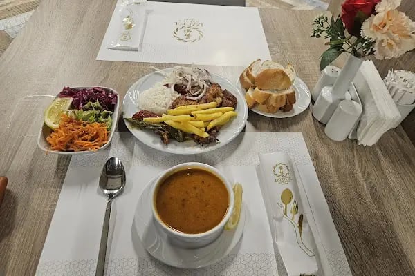 İZZ OTEL - Resim 11